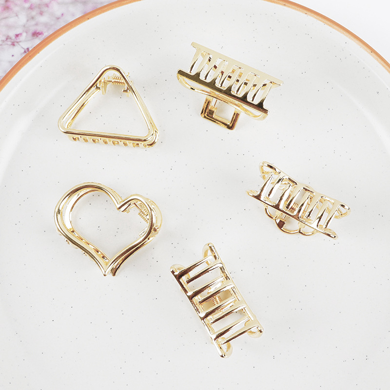 Small Minimalist Hair Claw Cli - Gold 6138 recension och pris